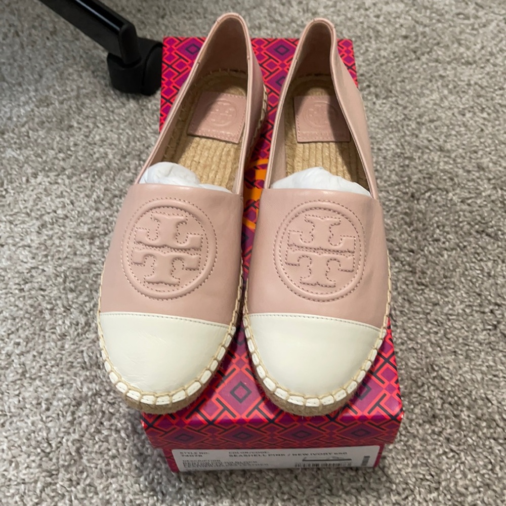 Brand new Tory Burch espadrille